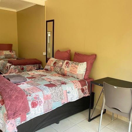Hotel 4 On Sirius Polokwane Zewnętrze zdjęcie